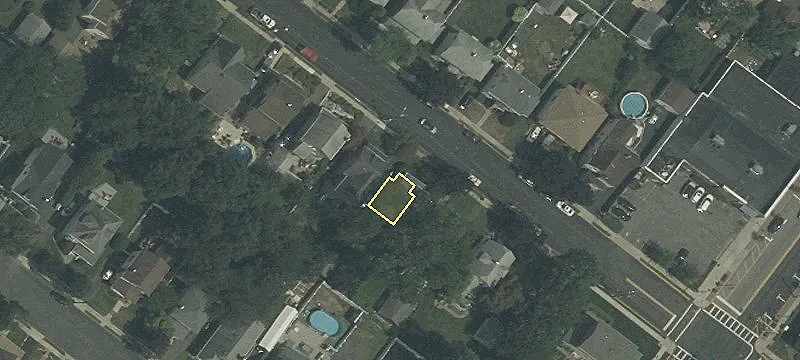 152 Blvd & Raymond St