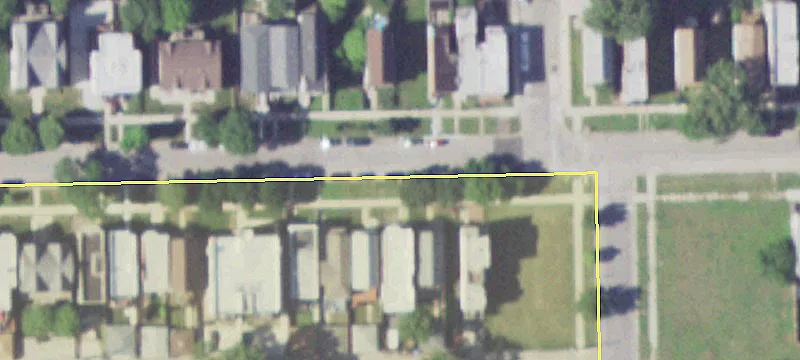 8 unit walkup building in Chicago