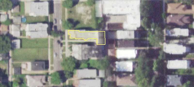 25 units rare value add opportunity on Jeffery Boulevard just outside Jackson Park in Chicago