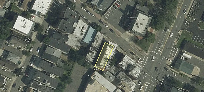 Edgewater Retail Space For Rent