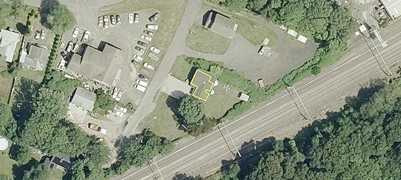 High-Visibility Retail/Office Opportunity