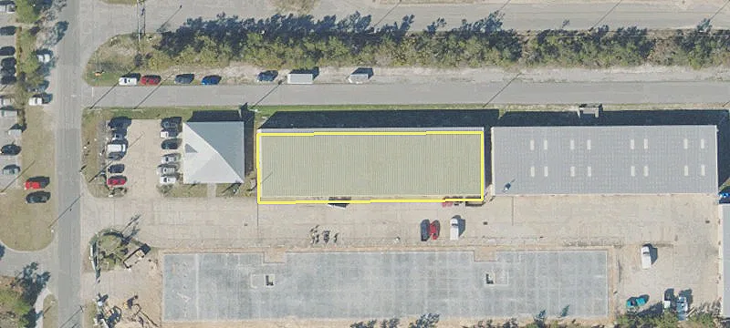 600 SF Warehouse Space Available