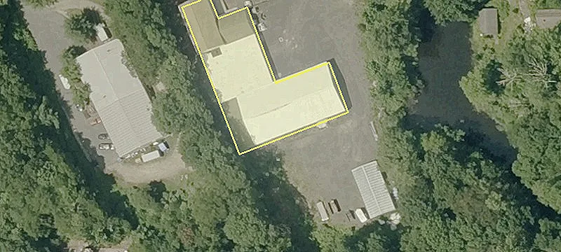 Versatile Warehouse Space with Accessibility