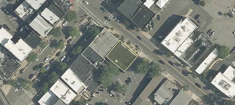 Downtown Retail Space For Rent