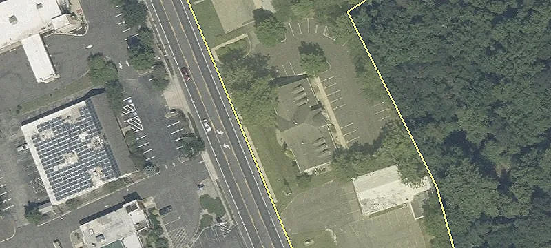 Versatile Commercial Space in Medford