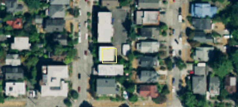 Renovated 6-Unit Apartment Building