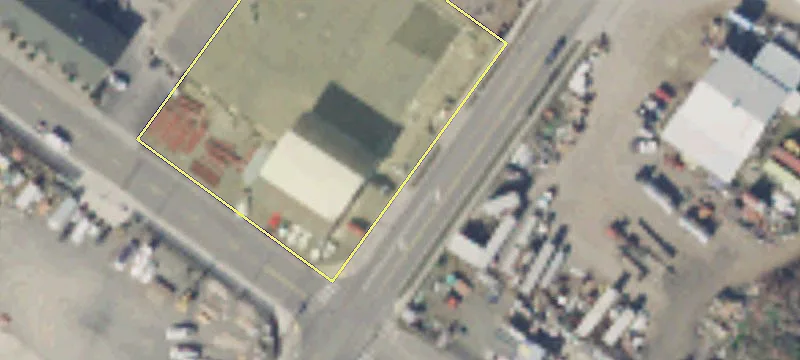 Unique Industrial Property with Car Amenities