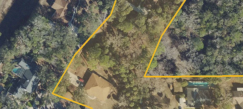 Buildable Lot in Stone Island