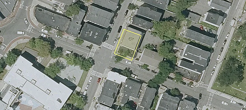 Commercial Building Near Chelsea Center