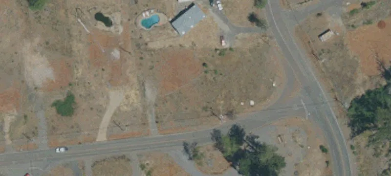 Corner Lot in Paradise