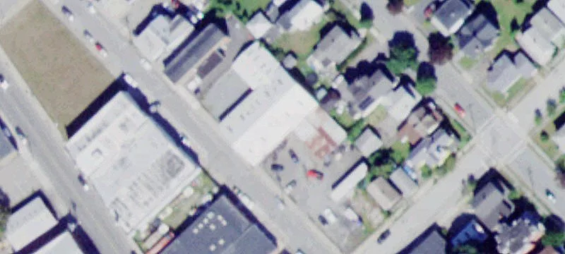 Adaptable Industrial Building with Extra Lots