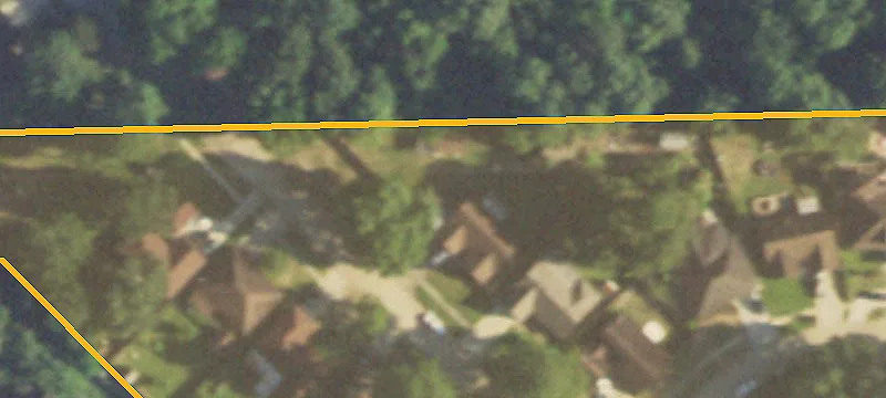 Residential Land with Multiple Entrances
