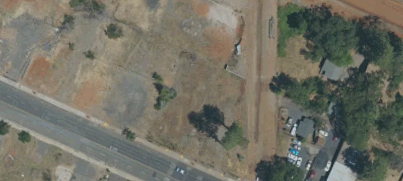 Commercial Land in Paradise Business