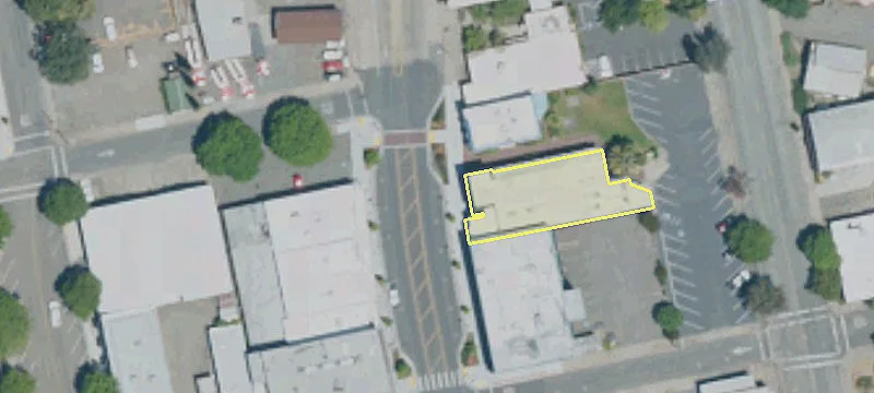 Historic Ukiah Plaza with Income