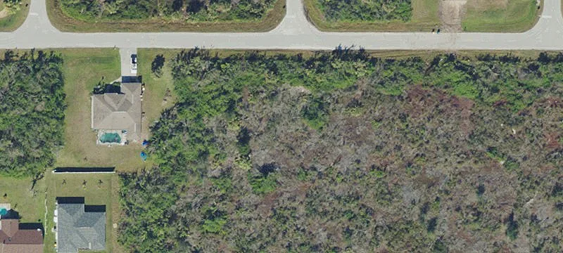 Land in East Englewood