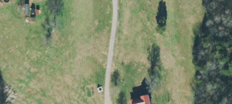 Farmhouse with Studio Apartment and Barn