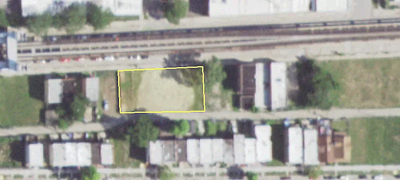 Commercial Lot on Lake Street