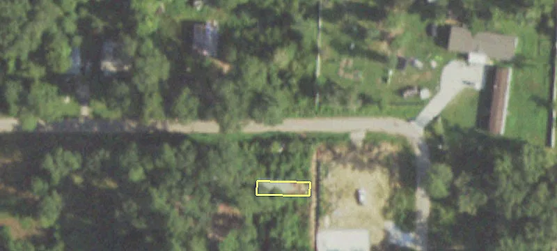 Unrestricted Land with Multiple Residences
