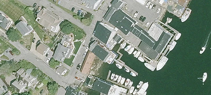 Iconic Waterfront Restaurant Opportunity