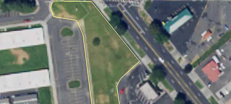 Spacious Office Building with Visibility