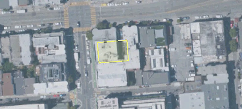 Adaptable Condo in Prime Location
