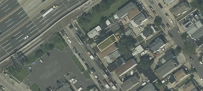 Mixed-Use Building with Restaurant Space