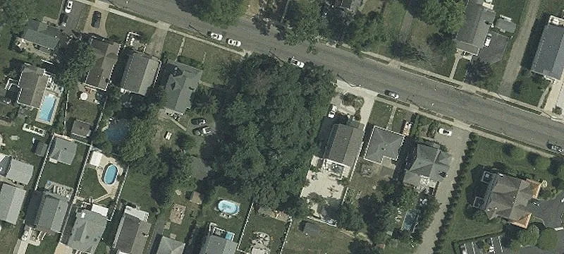 Expansive Lot in Coastal Community