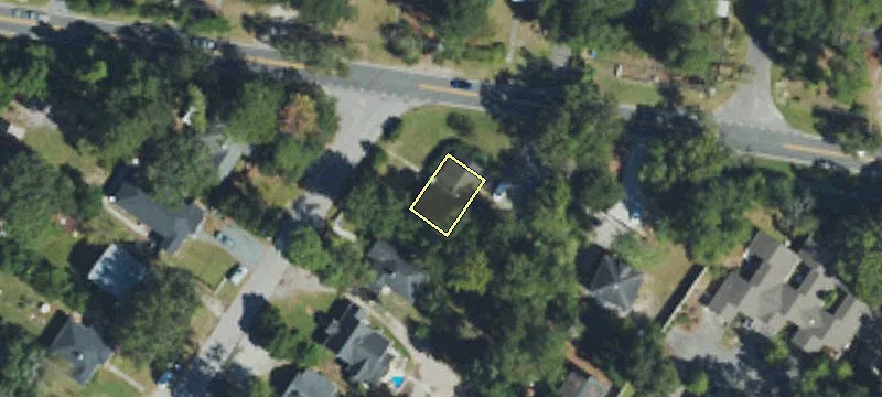 Commercial Land for Business Operation