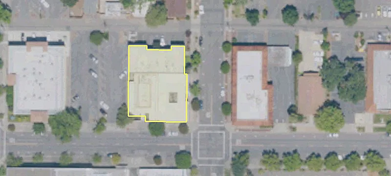 Spacious Building in Fairfield Available