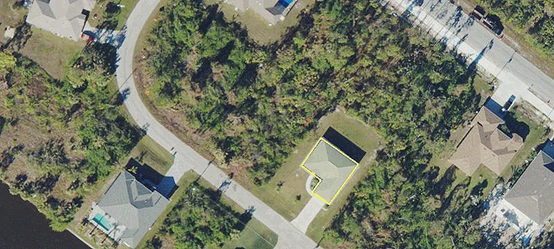 Residential Homesite in Gulf Cove