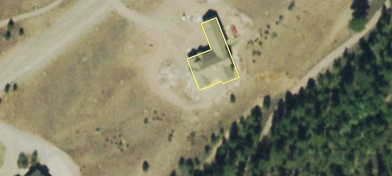Large Lot in Exclusive Subdivision