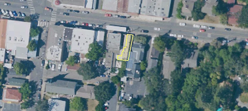 Downtown Sonoma Retail Building