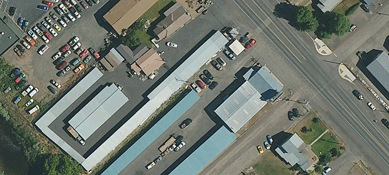 Prineville Industrial Building with Storage