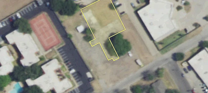 Sanger Avenue Commercial Land