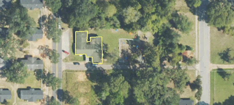 Versatile Commercial Space with Potential