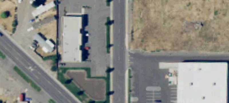 High-Traffic Commercial Opportunity in Prosser
