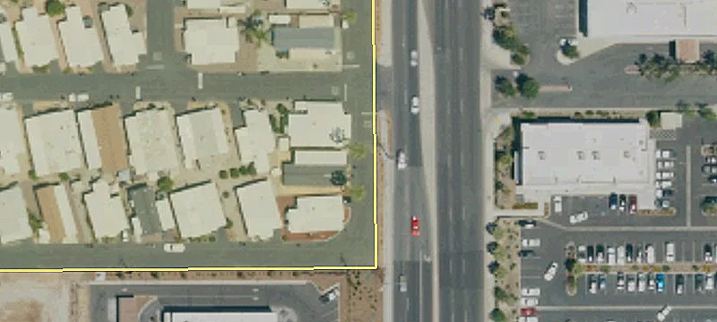Retail Pad in Anchored Center