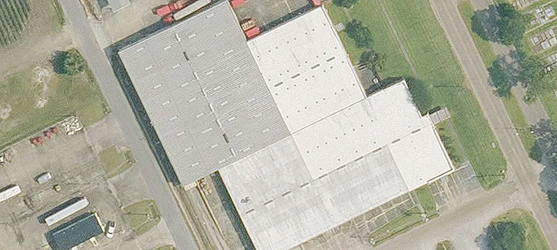 Industrial Property with Ample Warehouse