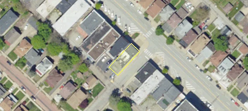 Renovated Mixed-Use Building For Sale