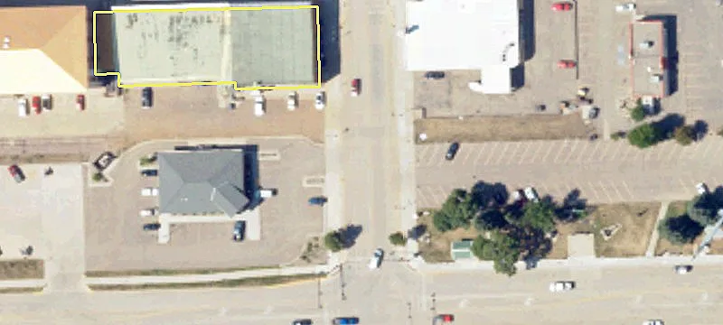 High Visibility Commercial Lot