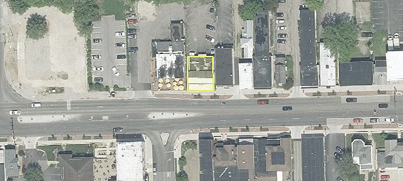 Turnkey Restaurant/Bar in Revitalizing Area