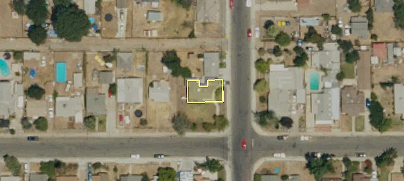 Two Homes on Large Lot