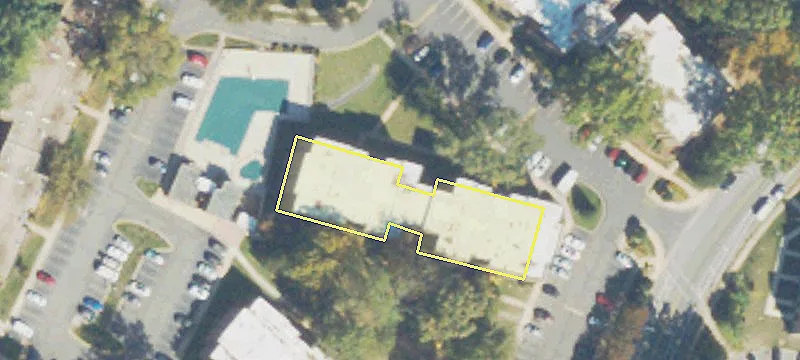 Updated Condo Inside the Beltway