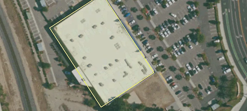 Retail/Office Suite Near Freeway