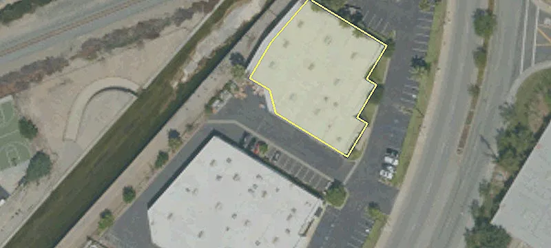 Freestanding Warehouse Ideal for Manufacturing