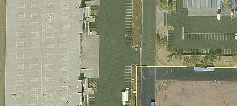 Phoenix Distribution Facility with Loop Access