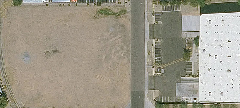 Phoenix Land with Trailer Stalls