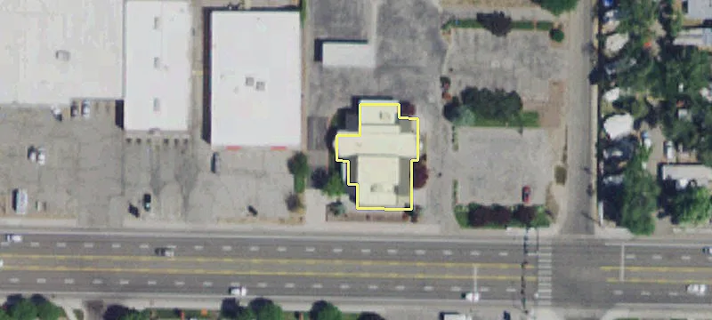 Retail/Office Space with Yard