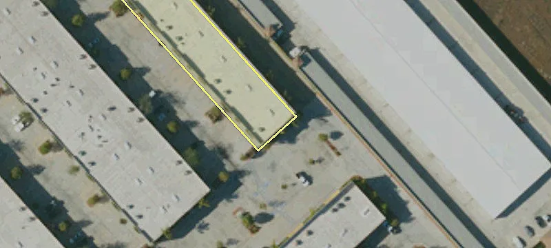 Industrial Unit with Truck Storage