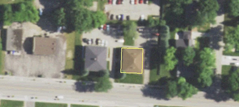 Versatile Retail/Office Space in McFarland
